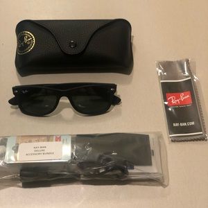 Ray Ban RB 2132 New Wayfarer